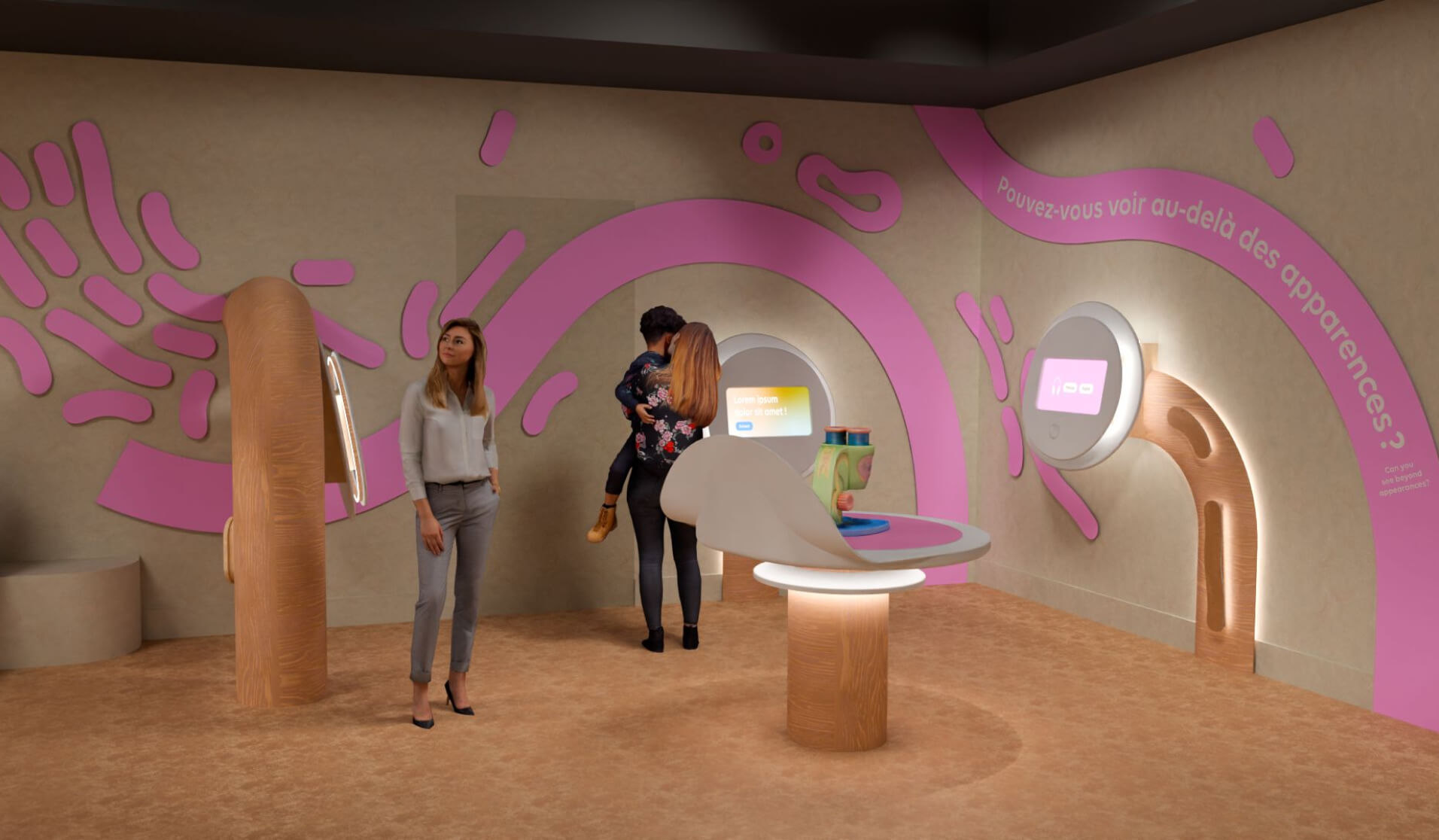 Personnes dans une salle d'exposition interactive avec écrans et racines géantes.